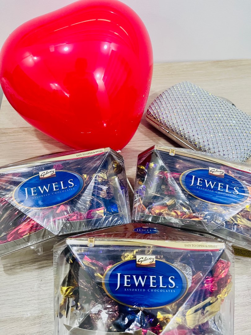 Jewels chocolate, Food & Drinks, Other Food & Drinks on Carousell