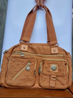(Kategori: ) berada di . Dikirim oleh rafiraa (ID iklan 1210841150, Gambar 1). Deskripsi: .