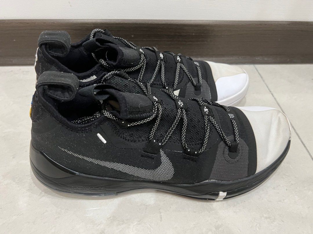 Kobe ad 2018 sale black and white