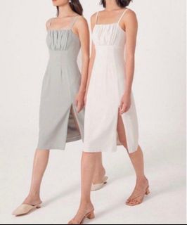 (Category: ) located in . Submitted by wardrobesale (Listing ID 1210855260, Image 1). Description: .