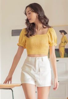 (Category: ) located in . Submitted by wardrobesale (Listing ID 1210896064, Image 1). Description: .