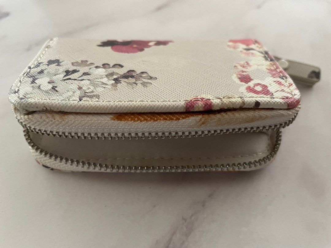 Mango Floral Coin Purse, Women's Fashion, Bags & Wallets, Wallets