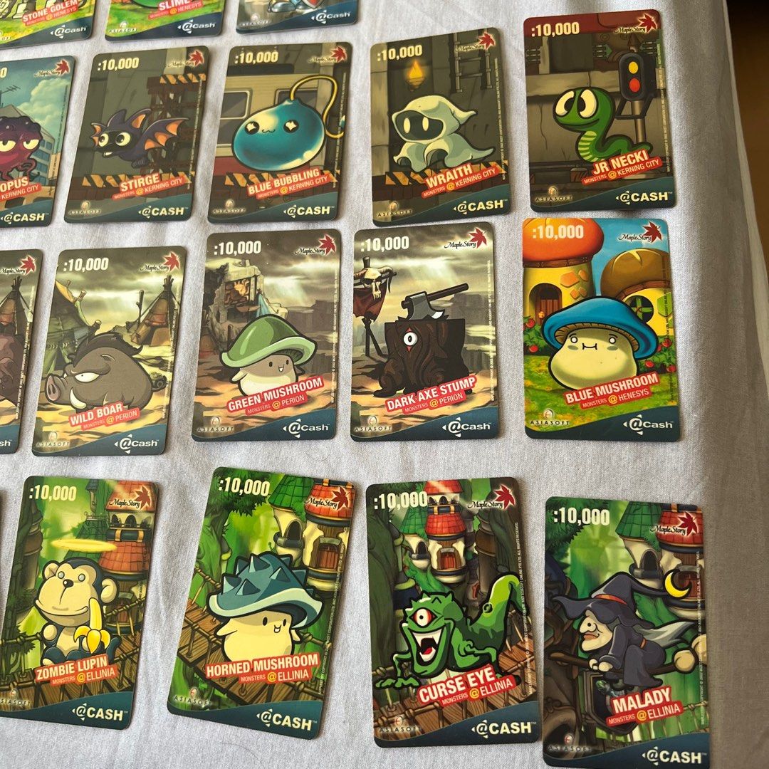 Set di adesivi estivi retrò dei cartoni animati | Vettore Gratis Set di adesivi estivi retrò dei cartoni animati | Vettore Gratis