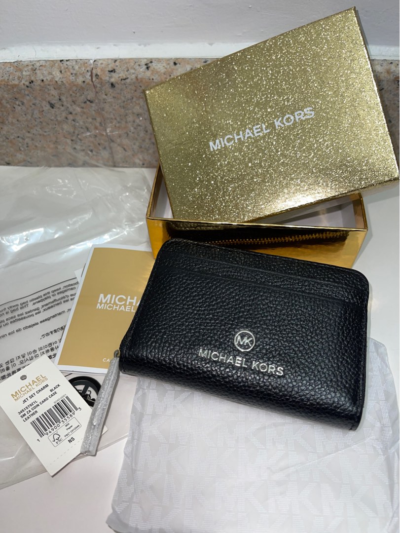 Michael Kors Small Leather Wallet Black Jet Set Pebbled, Luxury, Bags &  Wallets on Carousell