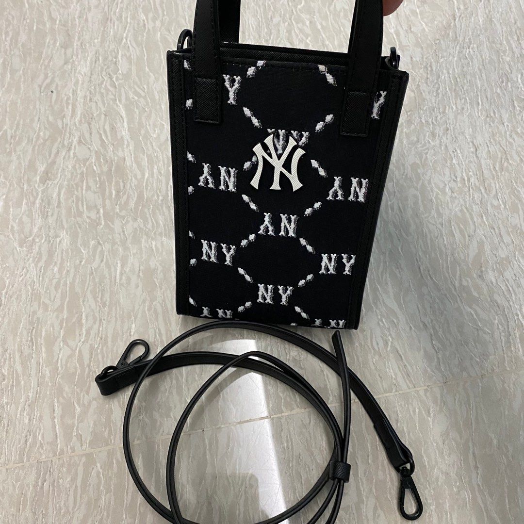 100%Original MLB KOREA Monogram Jacquard Black Bag New York