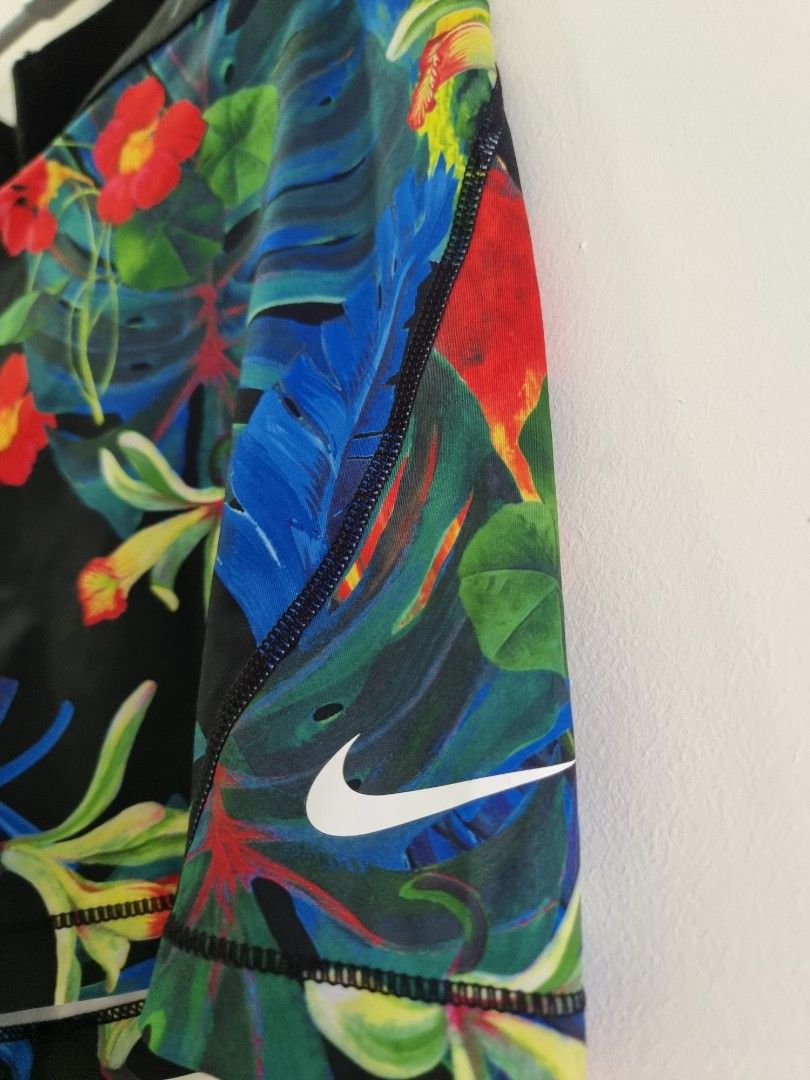 Nike on sale floral clothing