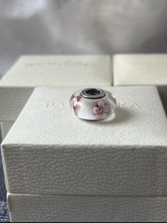 （分類：）位於 。 由 jas513 提交（商品編號 1210777341，圖片 1）。簡介： 。