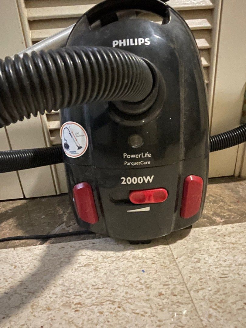 Philips PowerLife 2000W vacuum cleaner, TV & Home Appliances, Vacuum ...