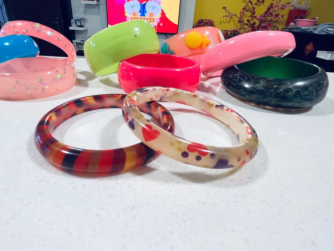 Vintage 2024 plastic bangles