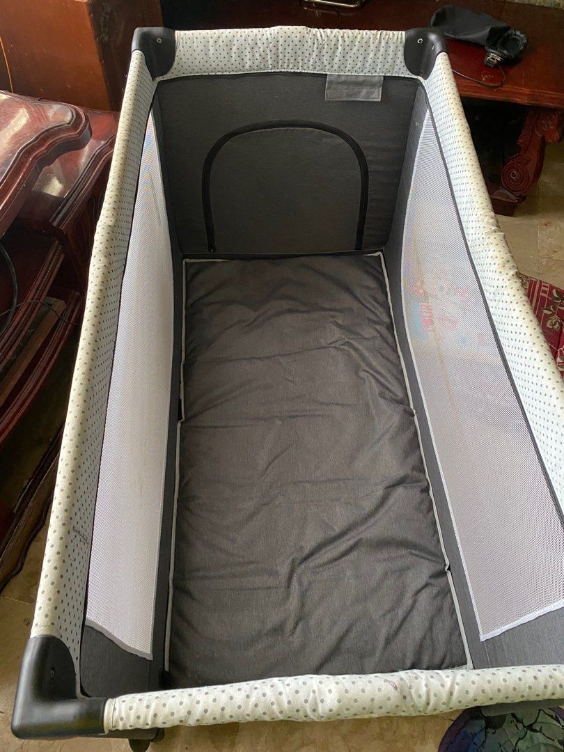 Preowned Leody Travel Cot Kinderkraft crib, Babies & Kids, Baby Nursery