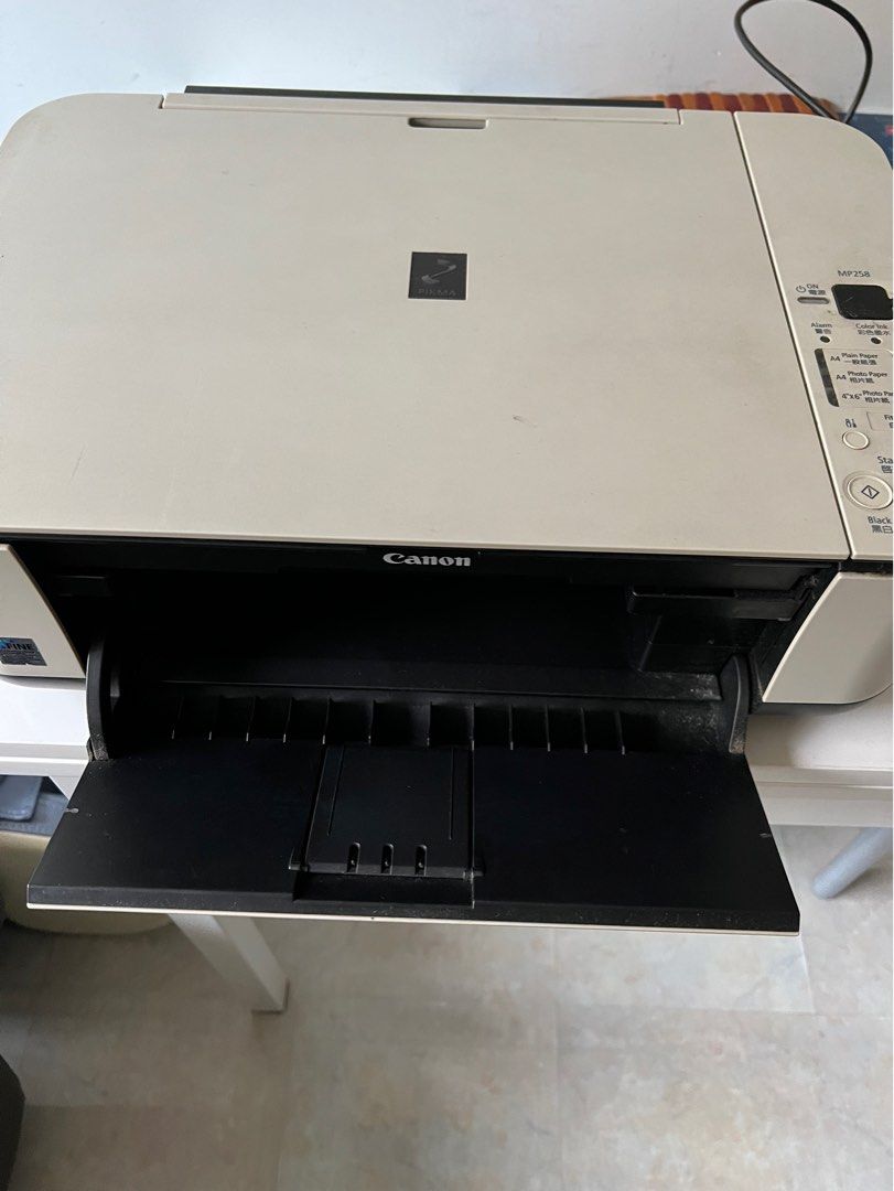 Printer scanner （分類：打印機及影印機）位於 Hong Kong。 由 phoebearbe 提交（商品編號 1210851719，圖片 2）。簡介： 無墨 性能正常 北角/鰂魚涌交收。