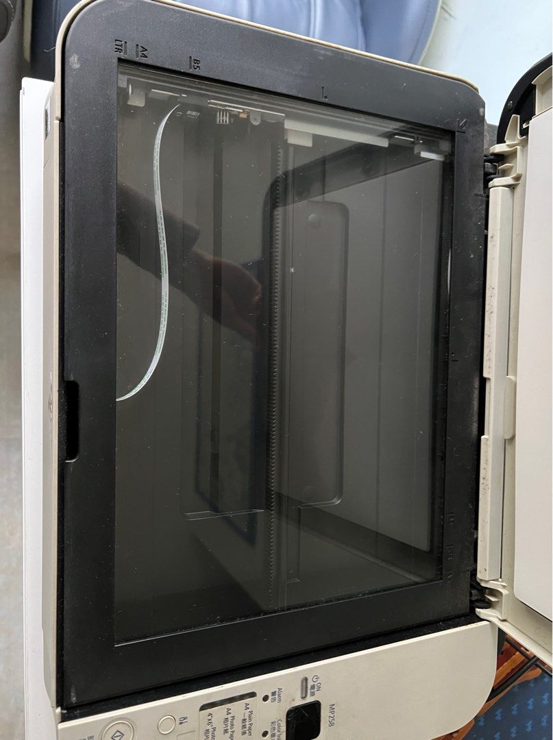 Printer scanner （分類：打印機及影印機）位於 Hong Kong。 由 phoebearbe 提交（商品編號 1210851719，圖片 1）。簡介： 無墨 性能正常 北角/鰂魚涌交收。