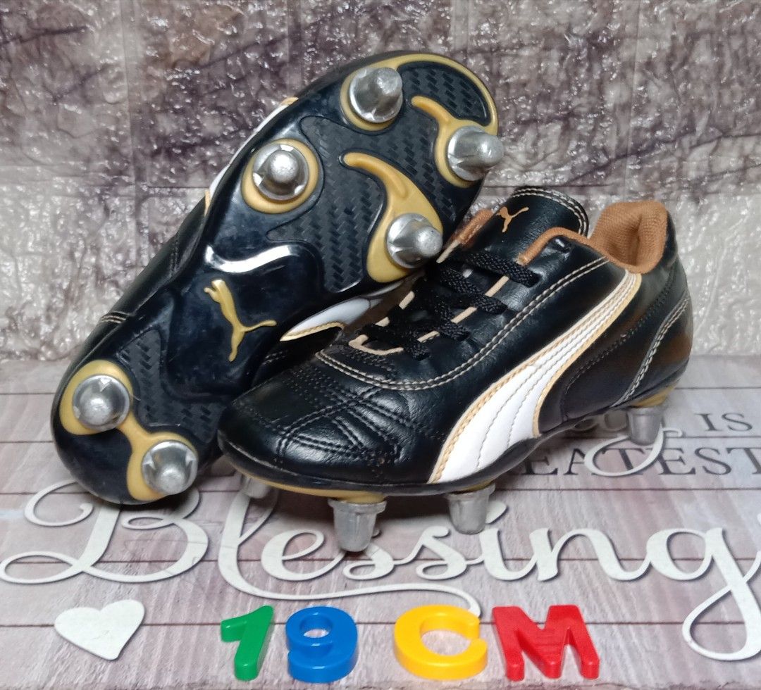 6 stud football boots sales