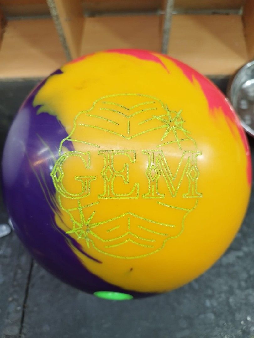 Roto Grip GEM Bowling Ball, Sports Equipment, Sports & Games, Billiards