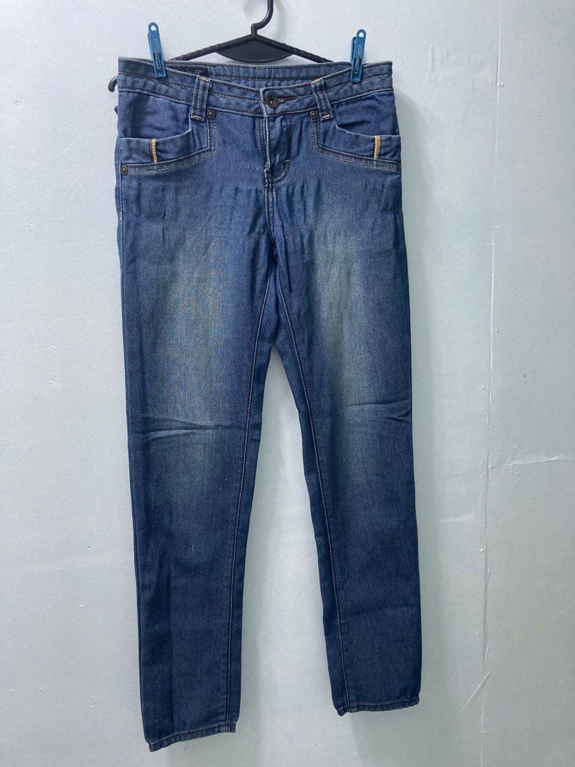 RRJ Denim Jeans 👖 Size 25 (Category: Jeans) located in Taguig. Submitted by 9jadotcom (Listing ID 1210921886, Image 2). Description: RRJ Jeans 👖 Size 25 Slim fit RFS - Hindi na kasya, sis. Matagal na nakatago ito, but I just cannot let it go. Getting my pre-pregnancy waistline doesn’t seem to be something I should aspire for. I decided (finally, after several years) to accept myself for the new size I’m in, therefore I’m selling them to let go.