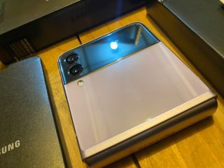 Samsung galaxy z flip 3 256GB
