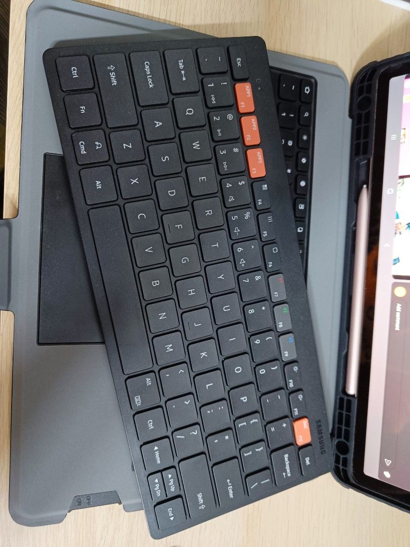 Samsung Smart Keyboard Trio 500, Computers & Tech, Parts & Accessories