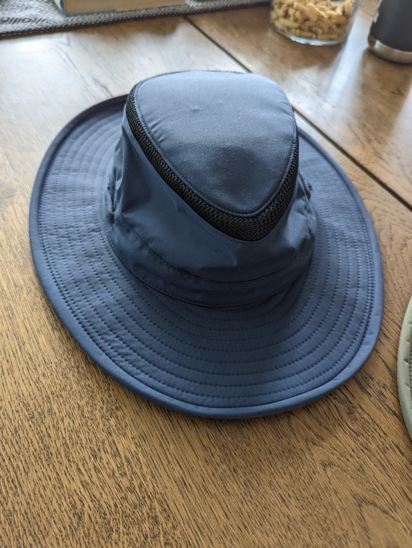 Tilley hat calgary best sale
