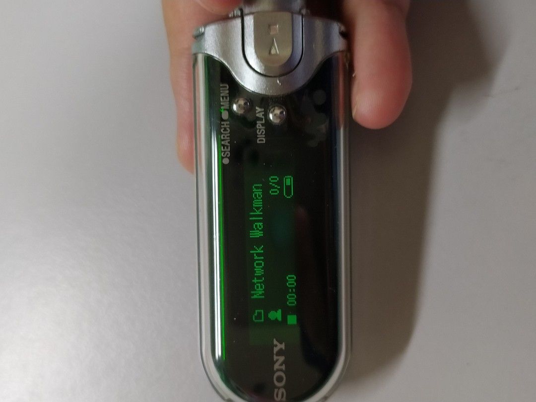 Sony Network Walkman Original NWE405, Audio, Portable Music Players on