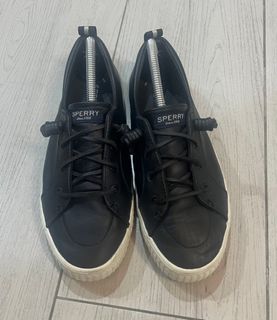Sperry Leather Sneaker
