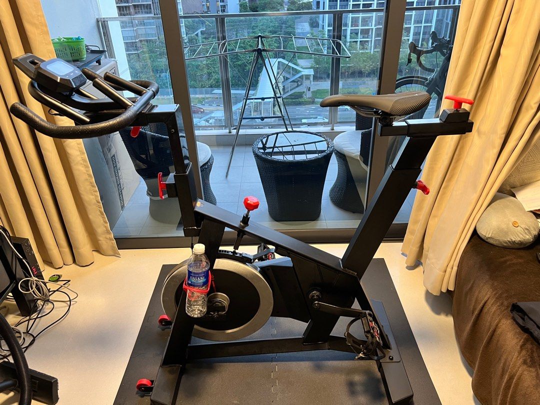 Spinning Bike (4 months old) Domyos 500, Sports Equipment, Exercise