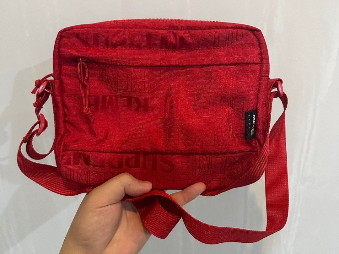 Supreme Logo Patch Shoulder Bag In Red