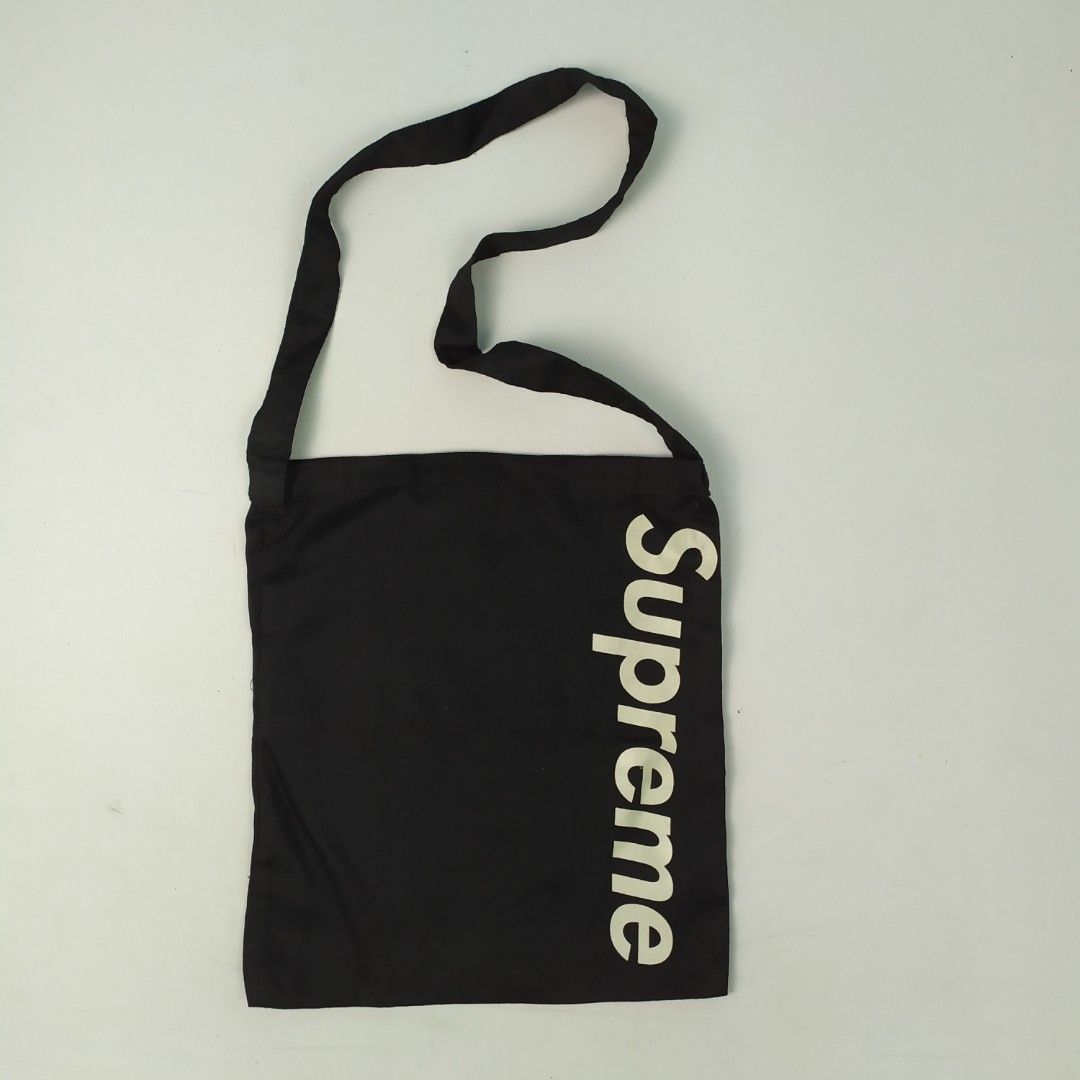 Supreme Duffle Bag FW18, Men's Fashion, Bags, Sling Bags on Carousell