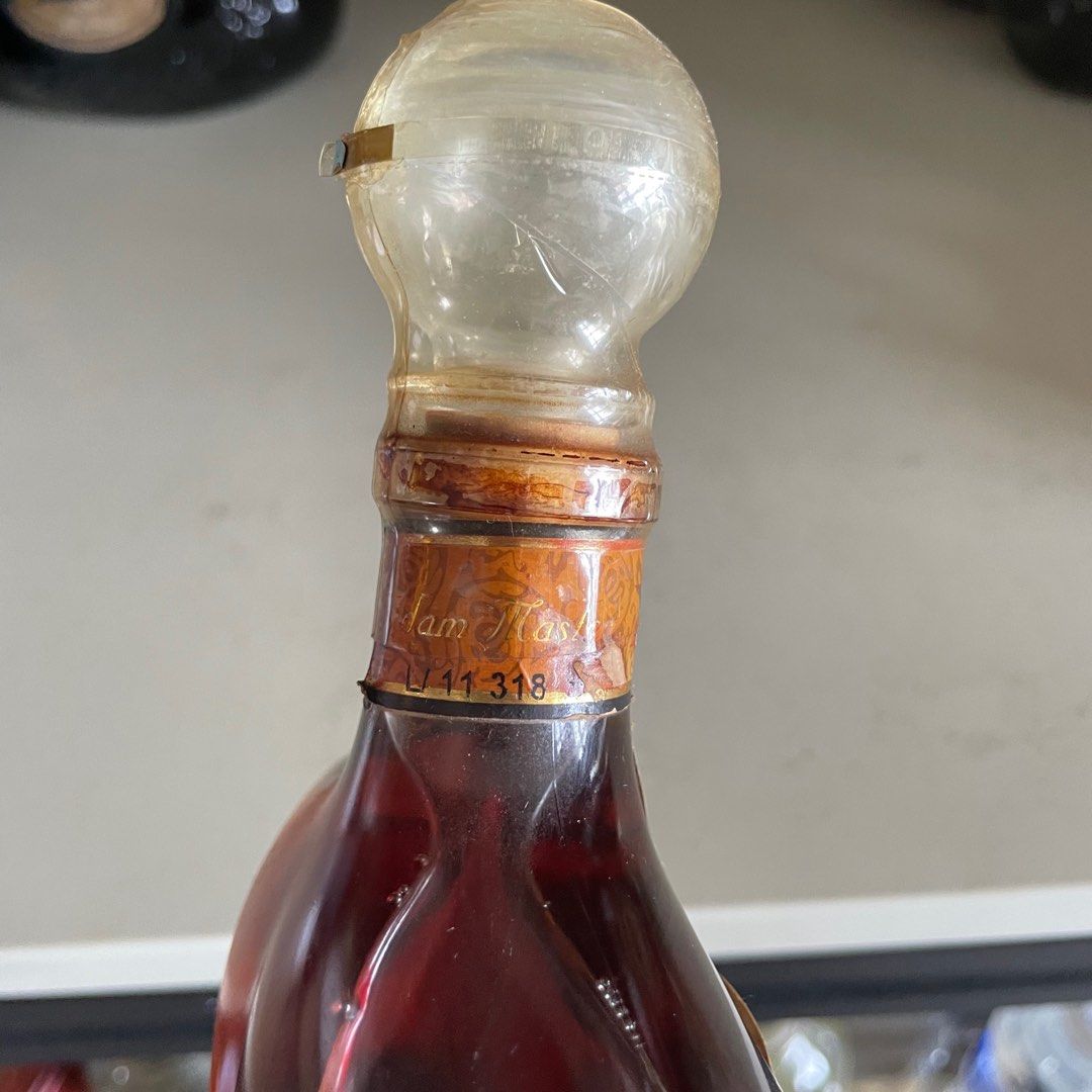 Sweet Wine XO liquor cognac 17 ABV 500ml, Food & Drinks, Beverages on