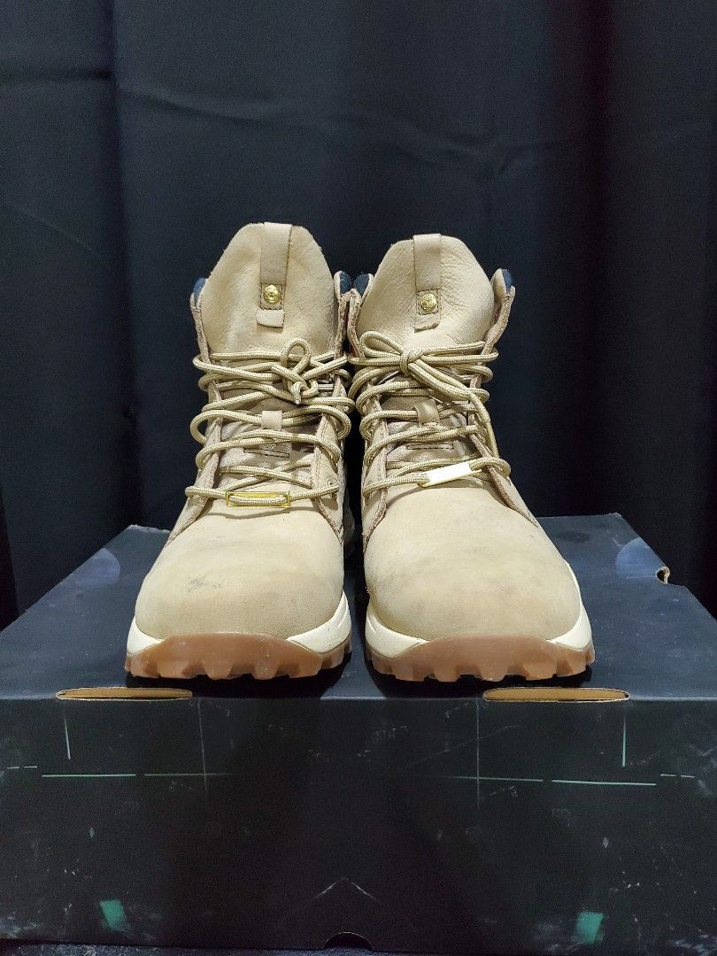 Timbs hot sale with zipper