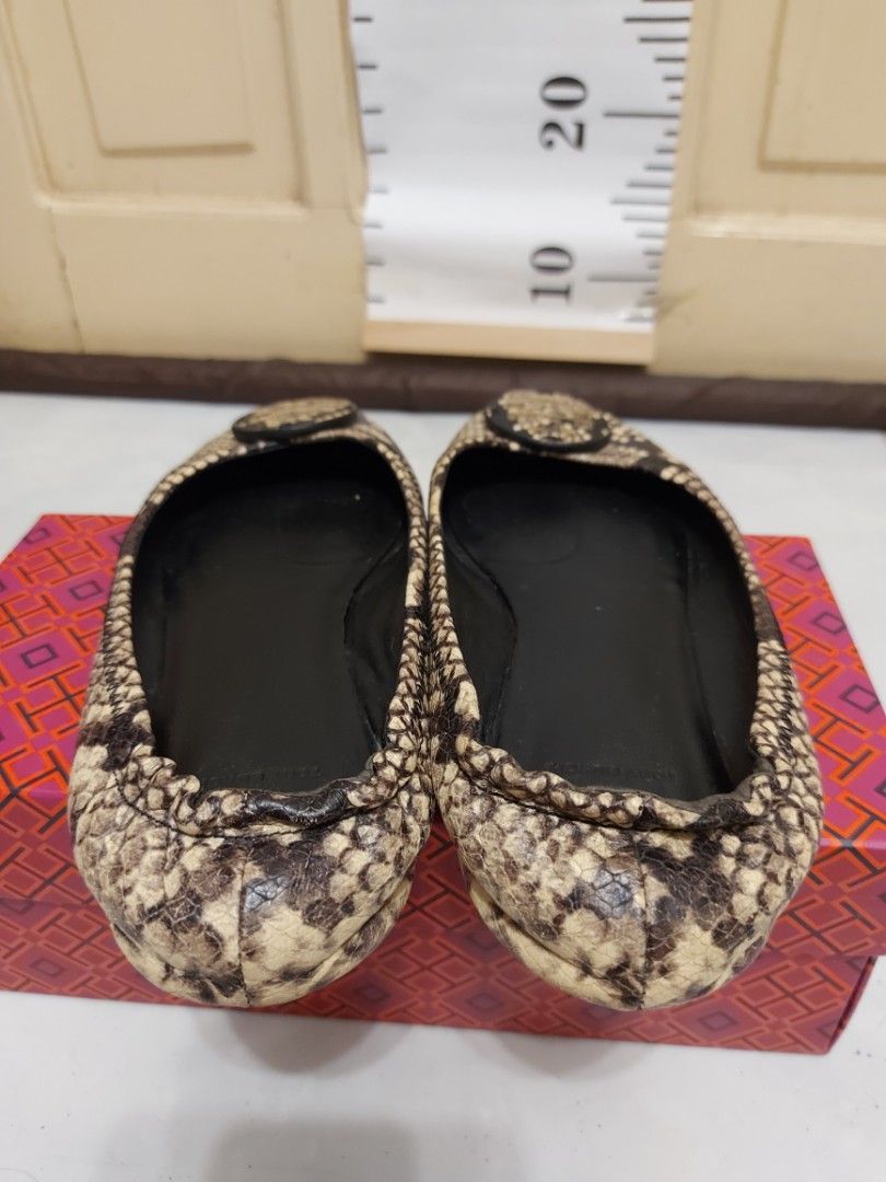 Tory Burch Minnie Travel Ballet shoes, Women's Fashion, Footwear, Flats &  Sandals on Carousell