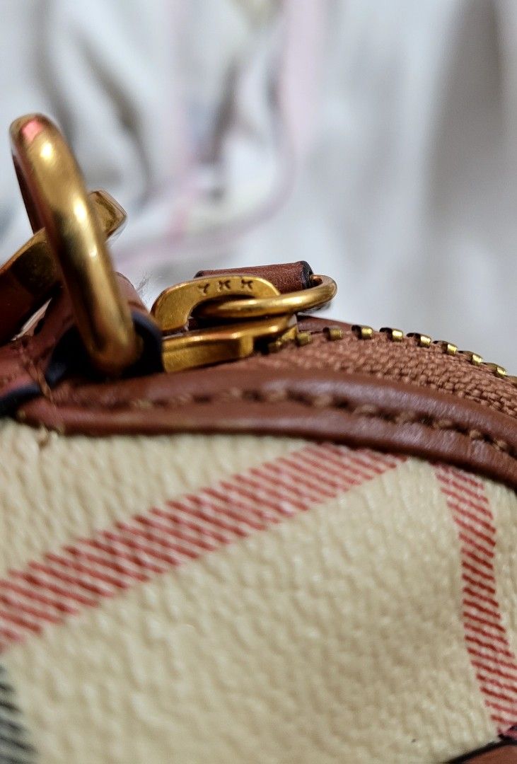 Vintage Mini Burberry Nova Check Plaid Alma Bag, Luxury, Bags & Wallets on  Carousell