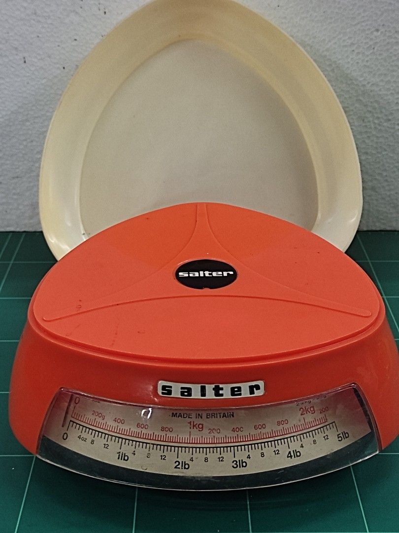 Vintage Salter kitchen scale (Made in Britain), Hobbies & Toys