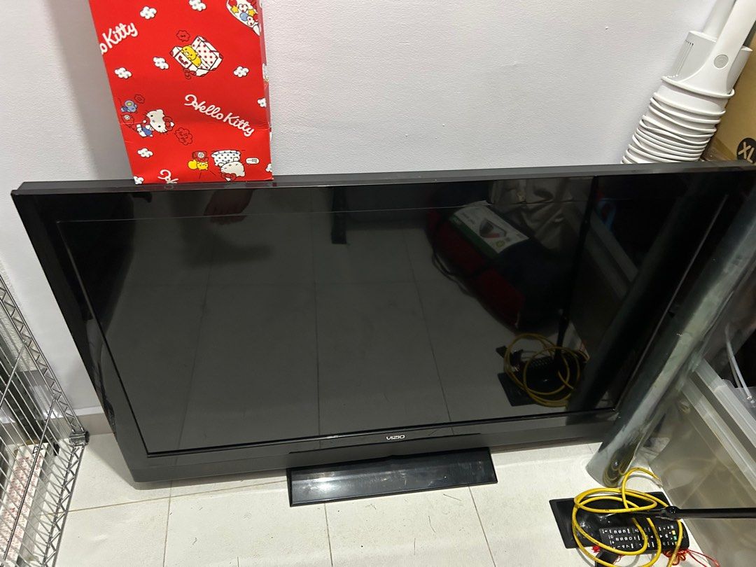 VIZIO 3D TV, TV & Home Appliances, TV & Entertainment, TV on Carousell