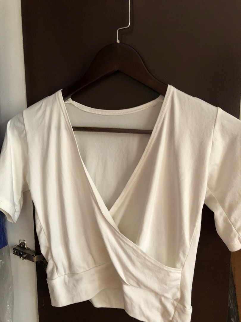 V-Neck Cross Wrap Crop Top, Women's Fashion, Tops, Blouses on Carousell