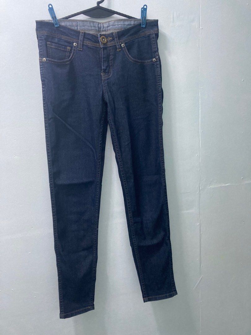 Wranco Denim Jeans 👖 Size 26 (Category: Jeans) located in Taguig. Submitted by 9jadotcom (Listing ID 1210921148, Image 2). Description: Wranco Jeans 👖 Size 26 Slim fit RFS - Hindi na kasya, sis. Matagal na nakatago ito, but I just cannot let it go. Getting my pre-pregnancy waistline doesn’t seem to be something I should aspire for. I decided (finally, after several years) to accept myself for the new size I’m in, therefore I’m selling them to l