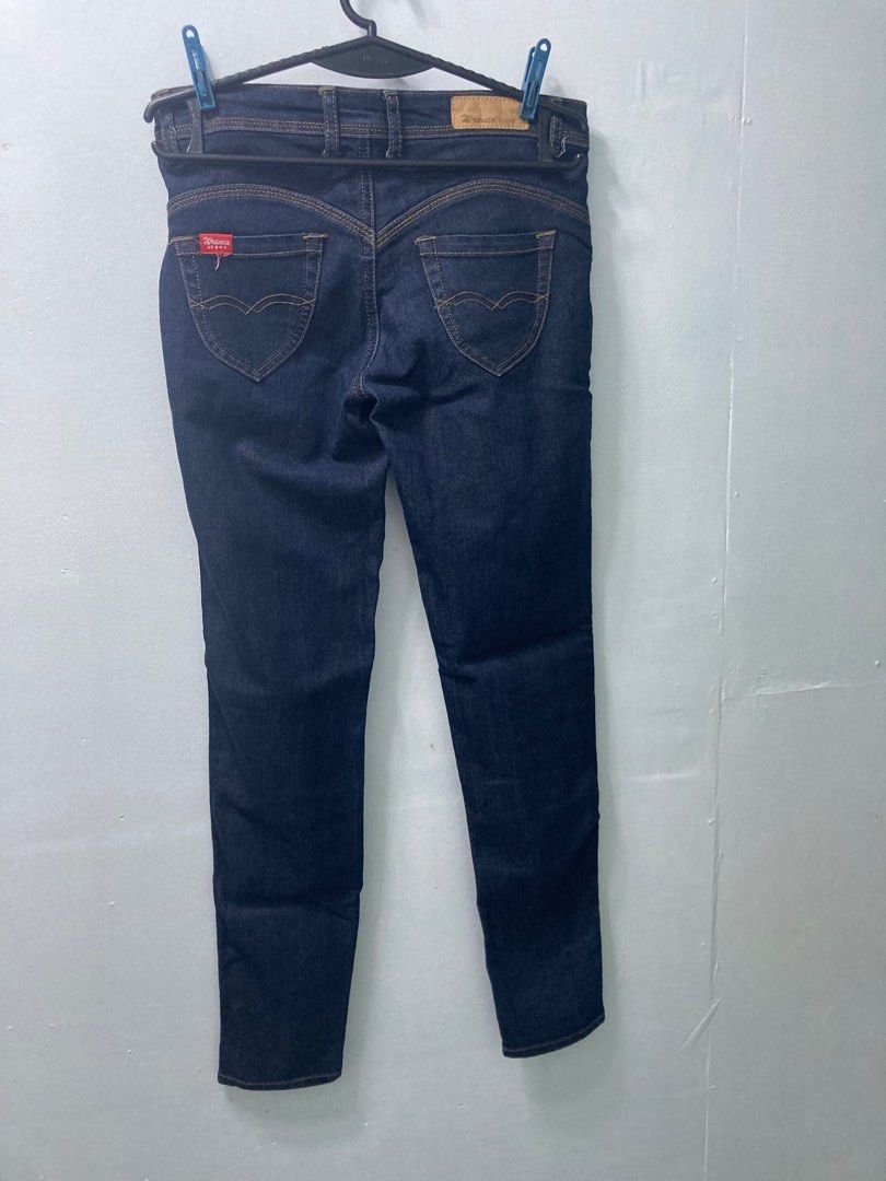 Wranco Denim Jeans 👖 Size 26 (Category: Jeans) located in Taguig. Submitted by 9jadotcom (Listing ID 1210921148, Image 3). Description: Wranco Jeans 👖 Size 26 Slim fit RFS - Hindi na kasya, sis. Matagal na nakatago ito, but I just cannot let it go. Getting my pre-pregnancy waistline doesn’t seem to be something I should aspire for. I decided (finally, after several years) to accept myself for the new size I’m in, therefore I’m selling them to l
