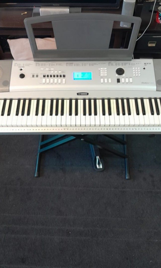 Yamaha DGX230 Keyboard, Hobbies & Toys, Music & Media, Musical