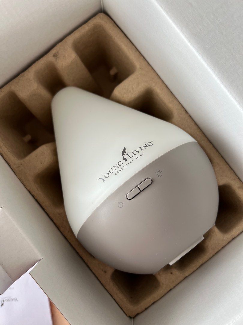 YOUNG LIVING Dew Drop Diffuser (Category: Fragrance & Deodorants) located in Makati City. Submitted by shop_retold (Listing ID 1210778015, Image 3). Description: .