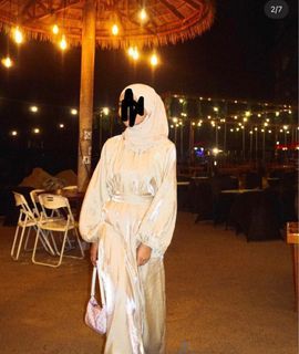 Abaya shining