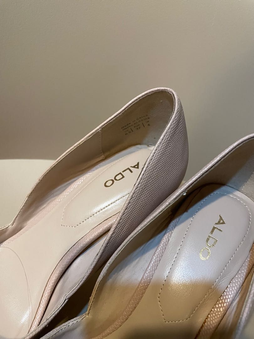 aldo nude pumps