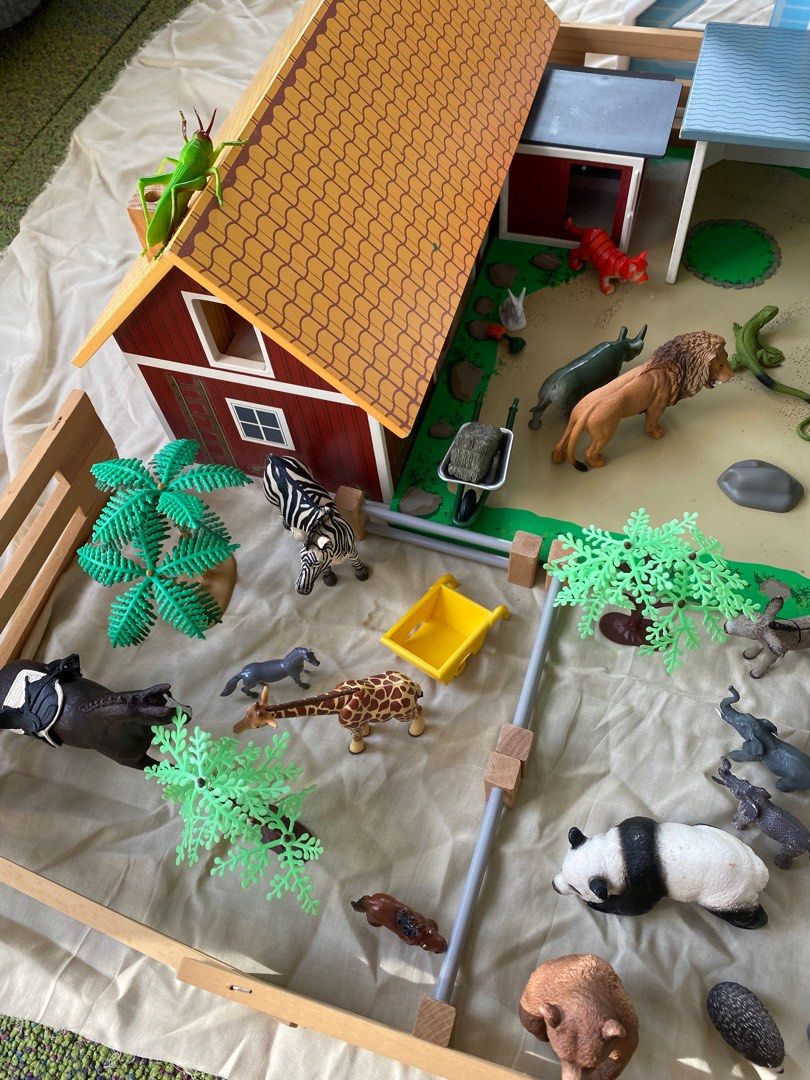 Amazing bundle of farm houses and animals, Hobbies & Toys, Toys & Games on  Carousell