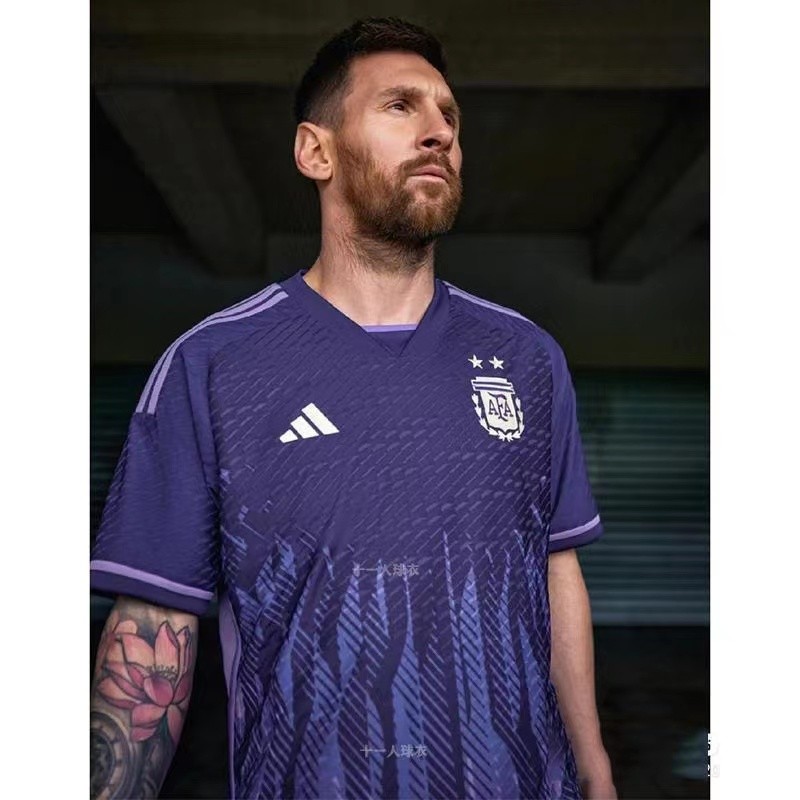 Argentina 22 Away Jersey with Messi Nameset, Men's Fashion, Activewear on  Carousell