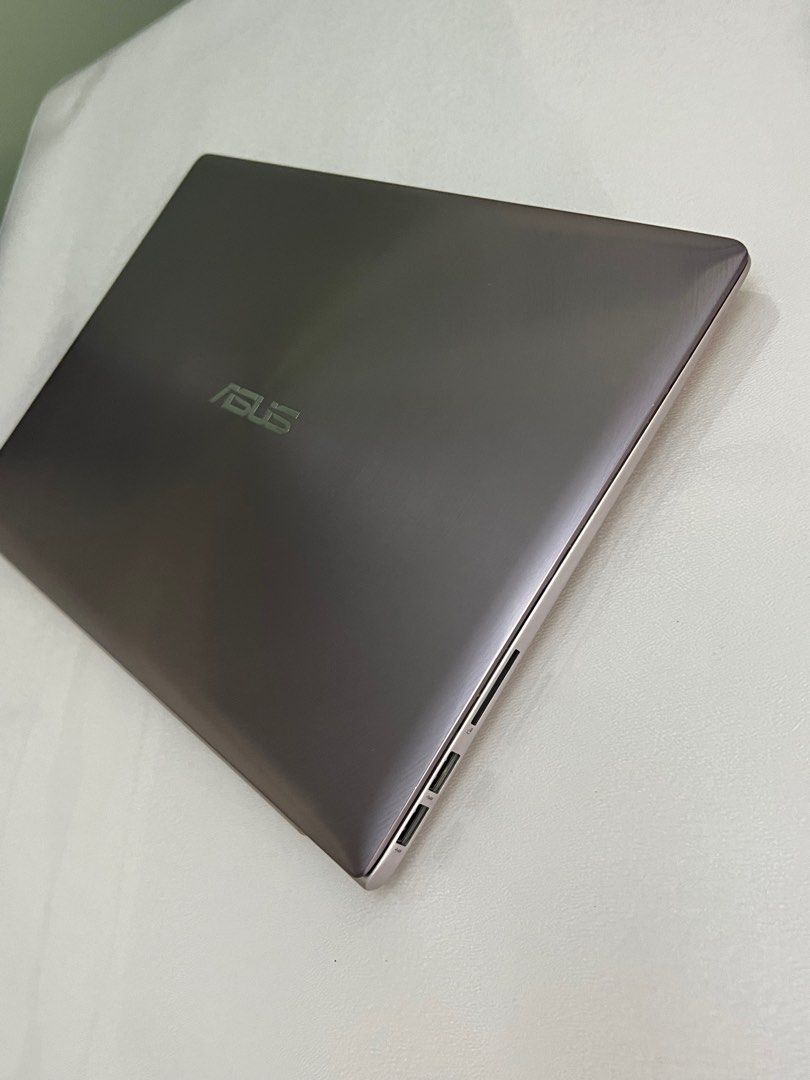 Asus ZenBook UX303L Laptop/ i5-4210U/ 4GB RAM/ 500GB SSHD/ Windows 10 ...