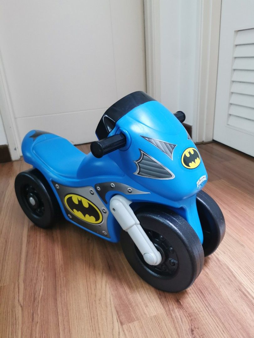 Fisher price batman top motorcycle ride on