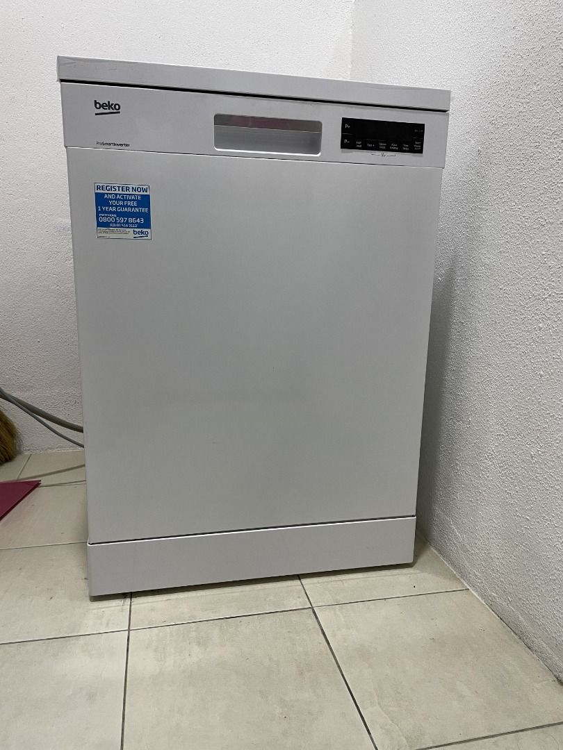BEKO FREESTANDING DISHWASHER WITH 14 PLACE SETTING under WARRANTY, TV