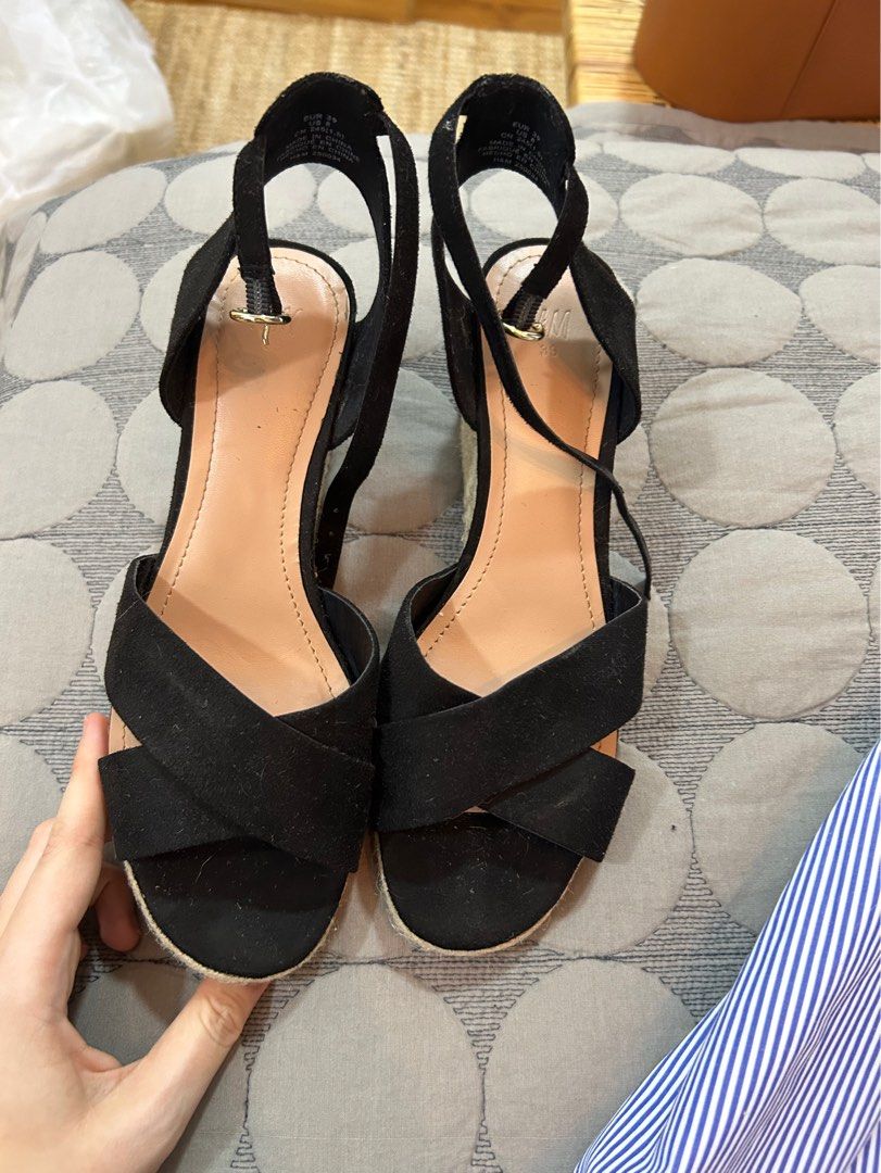 black heels with wedge