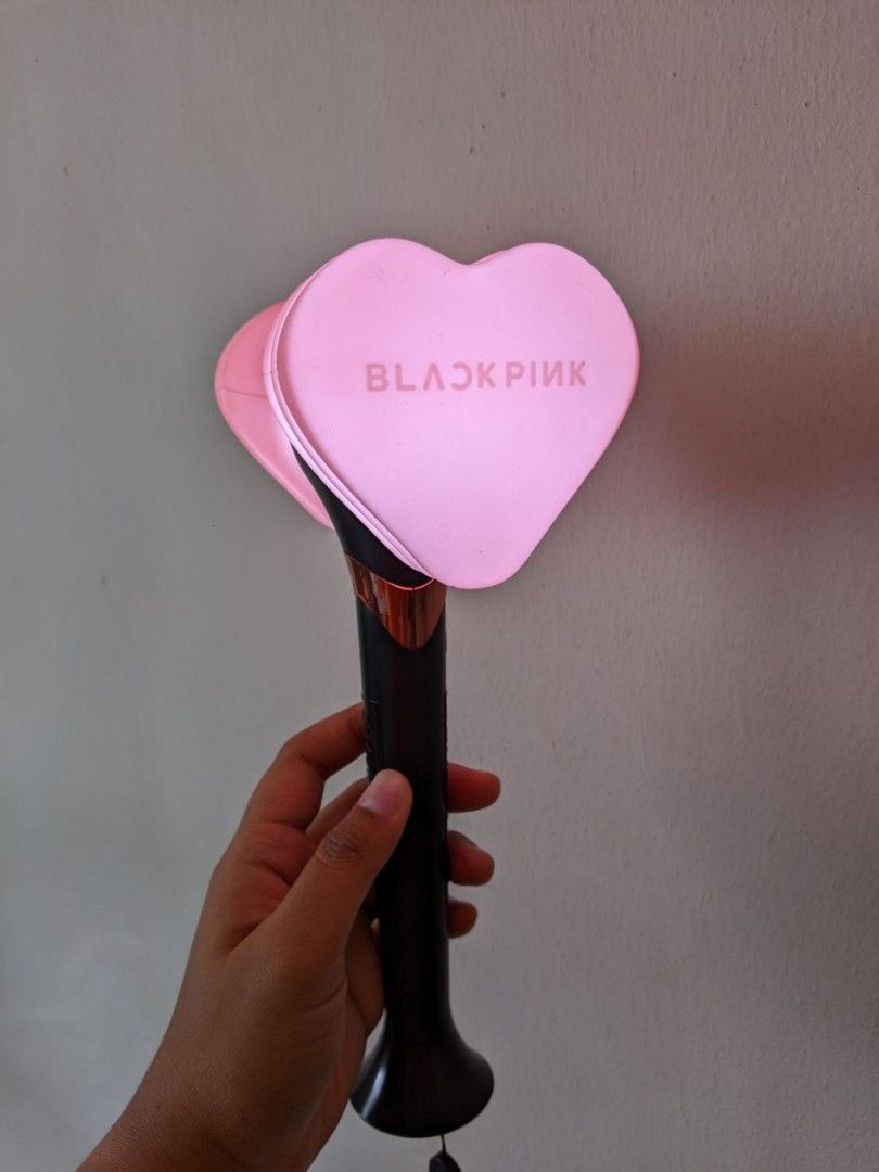 BLACKPINK Lightstick 1st Version., Hobbies & Toys, Collectibles