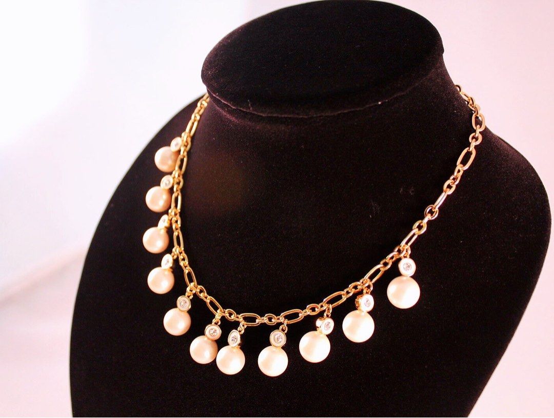 BNIB Authentic KATE SPADE Limited Edition Fabulous Pearly Delight Necklace with 12K Gold Pearl Gold Necklace with Enamel and Rhinestones KS