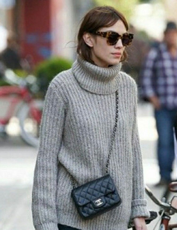 Chanel Mini Square Flap Lambskin, Women's Fashion, Bags & Wallets