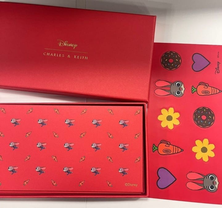 Gucci 2023 red packet/Angpow/Ang pow/angbao/angpau/Hong bao/sampul raya,  Hobbies & Toys, Stationery & Craft, Occasions & Party Supplies on Carousell